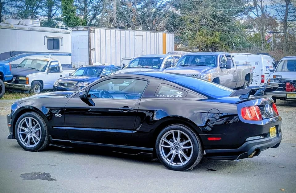 2011 Ford S197 Mustang - Image 2 of 14