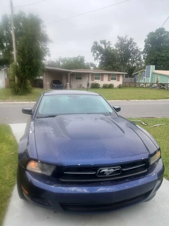 2011 Ford S197 Mustang - Image 2 of 10