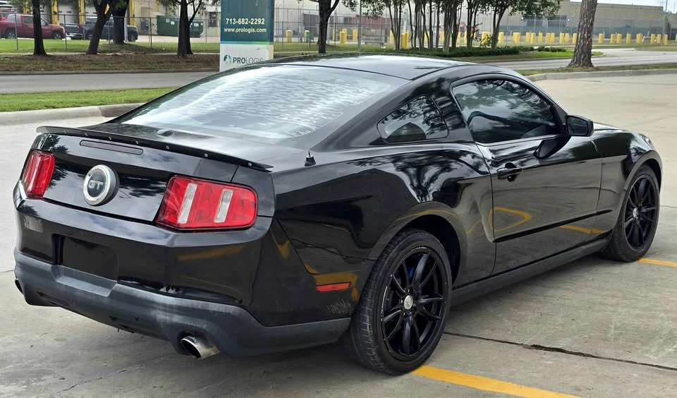 2011 Ford S197 Mustang - Image 5 of 11