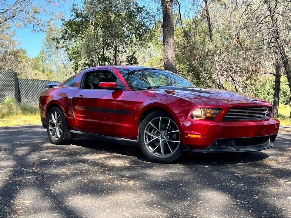 2011 Ford S197 Mustang - Image 3 of 3