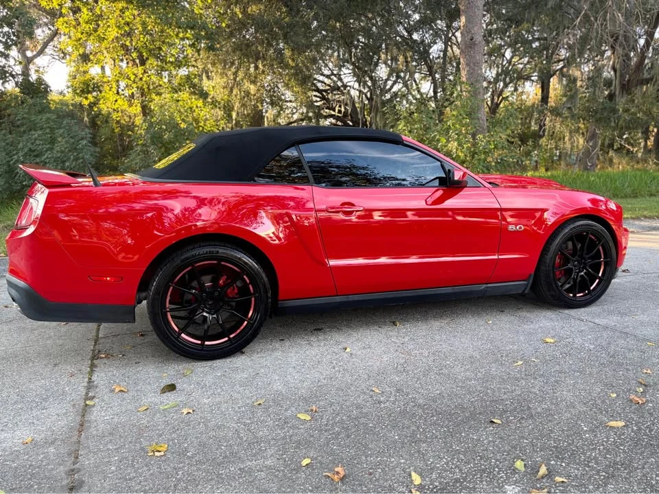 2011 Ford S197 Mustang - Image 5 of 10