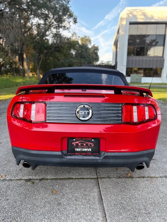 2011 Ford S197 Mustang - Image 3 of 10