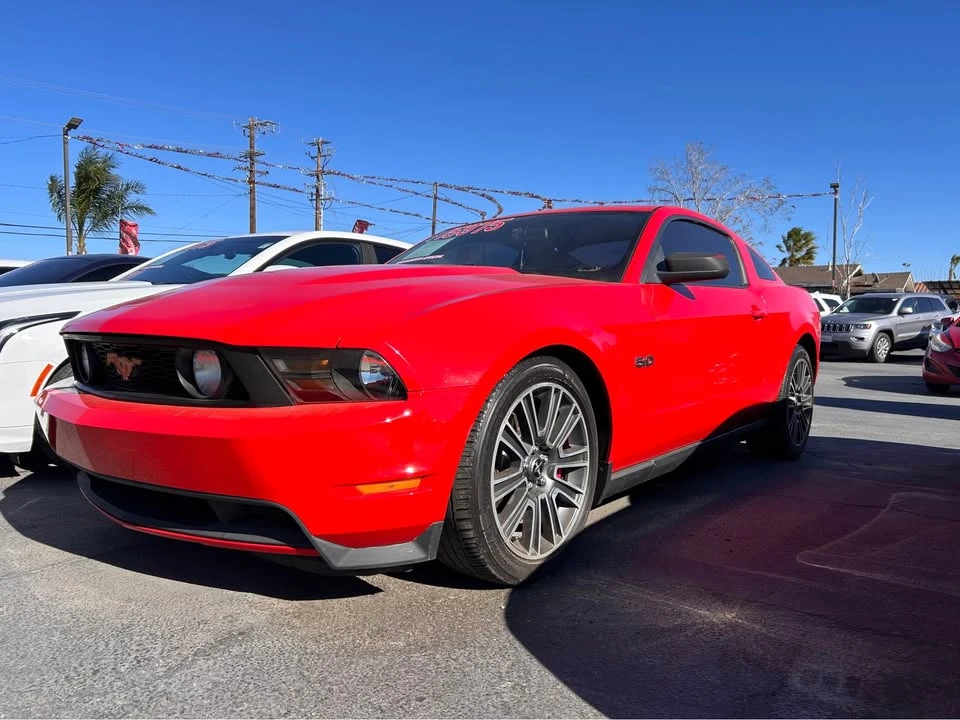 2011 Ford S197 Mustang - Image 2 of 14