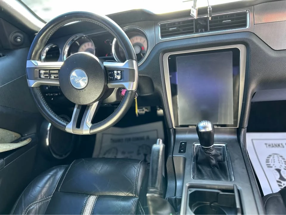 2011 Ford S197 Mustang - Image 13 of 14