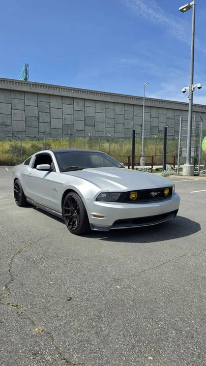 2011 Ford S197 Mustang - Image 4 of 9