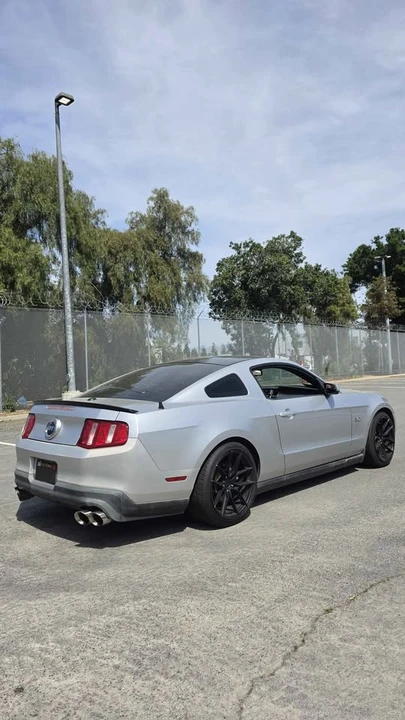 2011 Ford S197 Mustang - Image 3 of 9