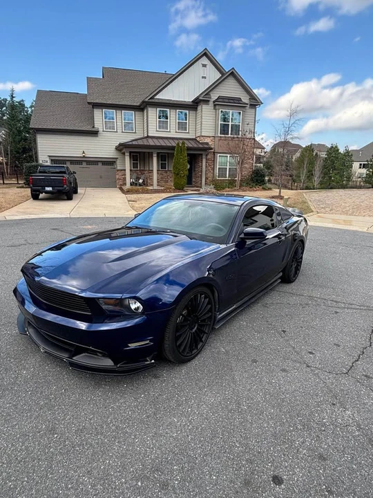 2011 Ford S197 Mustang - Image 2 of 8