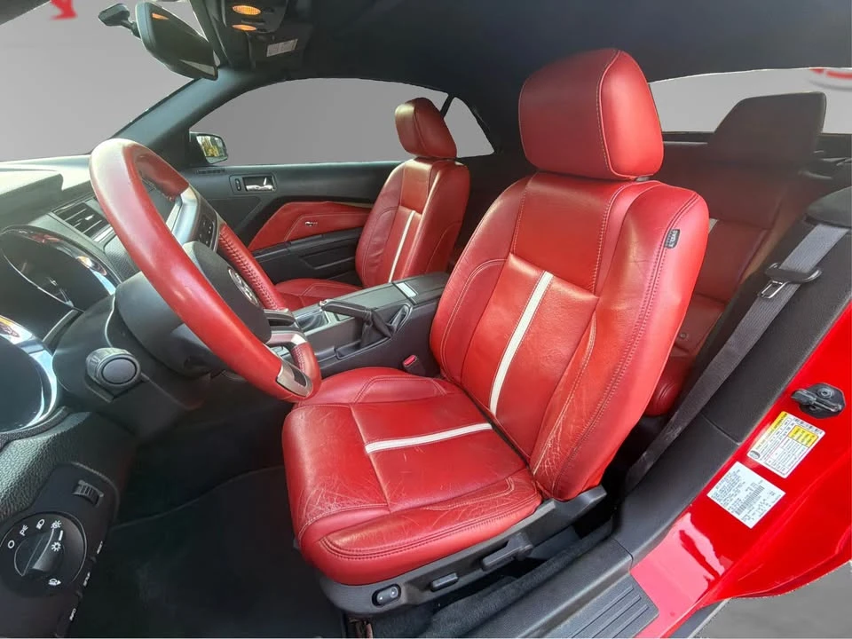 2011 Ford S197 Mustang - Image 11 of 19