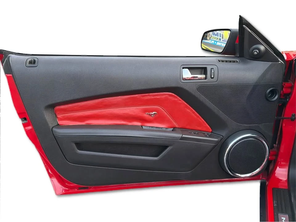 2011 Ford S197 Mustang - Image 17 of 19