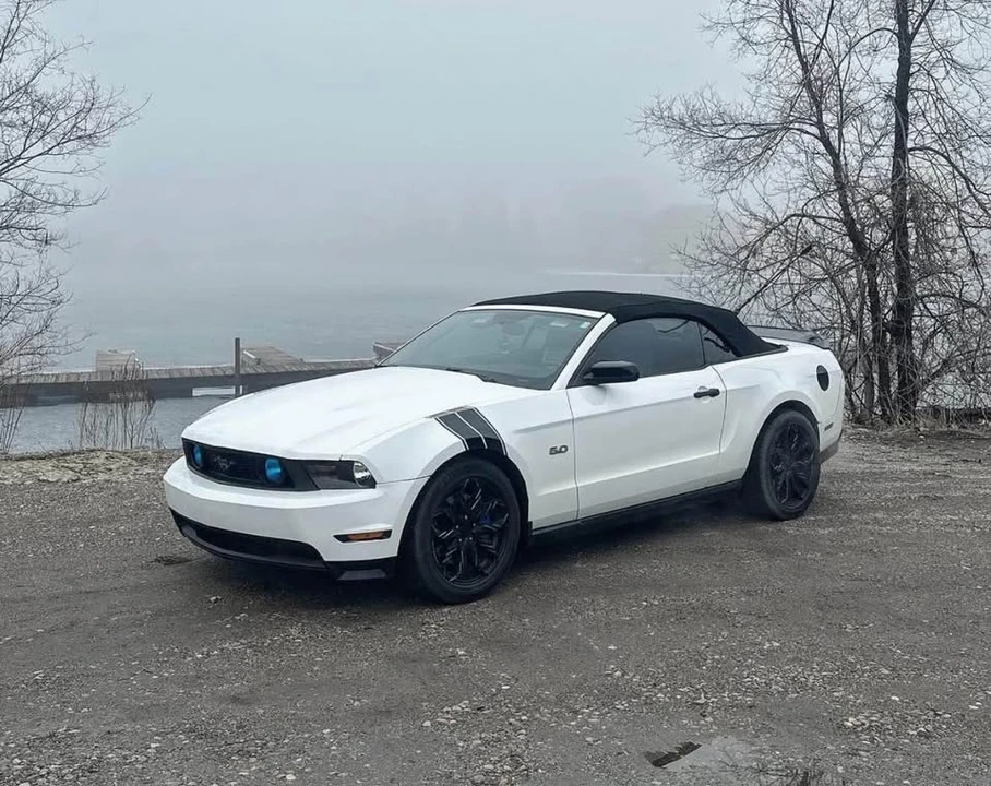2011 Ford S197 Mustang - Image 3 of 7