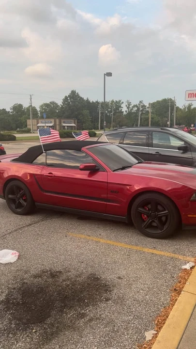 2011 Ford S197 Mustang - Image 6 of 11