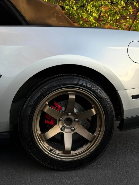 2011 Ford S197 Mustang - Image 15 of 20