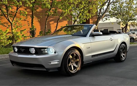 2011 Ford Mustang GT Premium Convertible