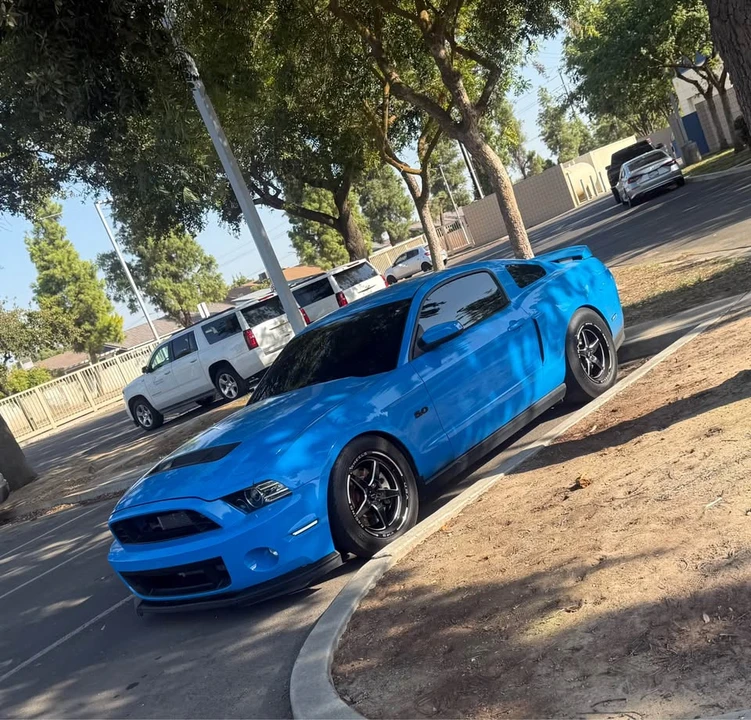 2011 Ford S197 Mustang - Image 3 of 3
