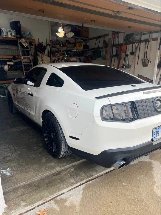 2011 Ford S197 Mustang - Image 3 of 14