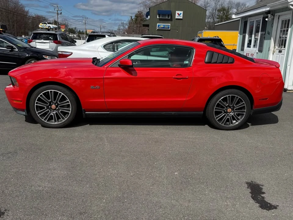 2011 Ford S197 Mustang - Image 4 of 10