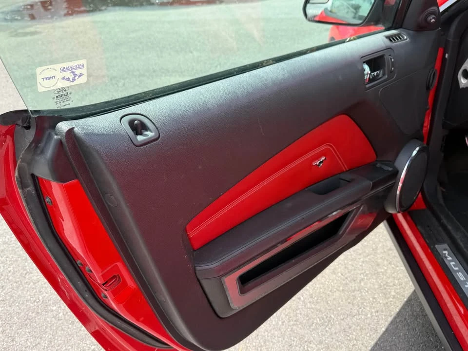 2011 Ford S197 Mustang - Image 10 of 10