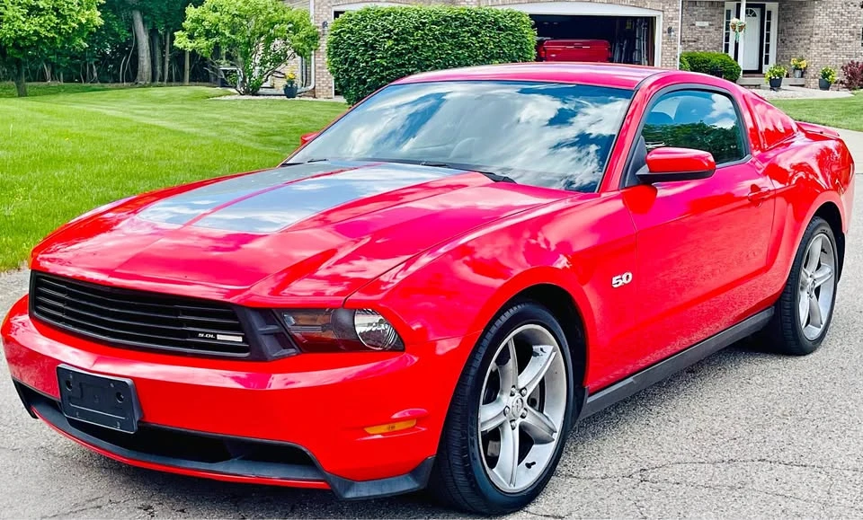 2011 Ford S197 Mustang - Image 2 of 20