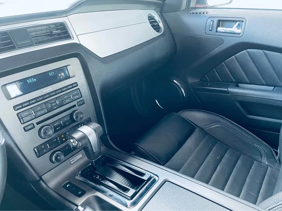 2011 Ford S197 Mustang - Image 6 of 20