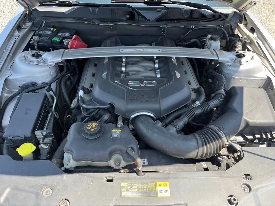 2011 Ford S197 Mustang - Image 11 of 13