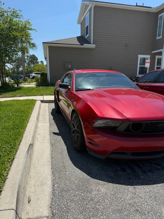 2011 Ford S197 Mustang - Image 2 of 11