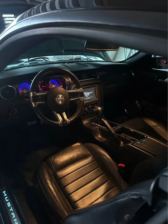 2011 Ford S197 Mustang - Image 4 of 7