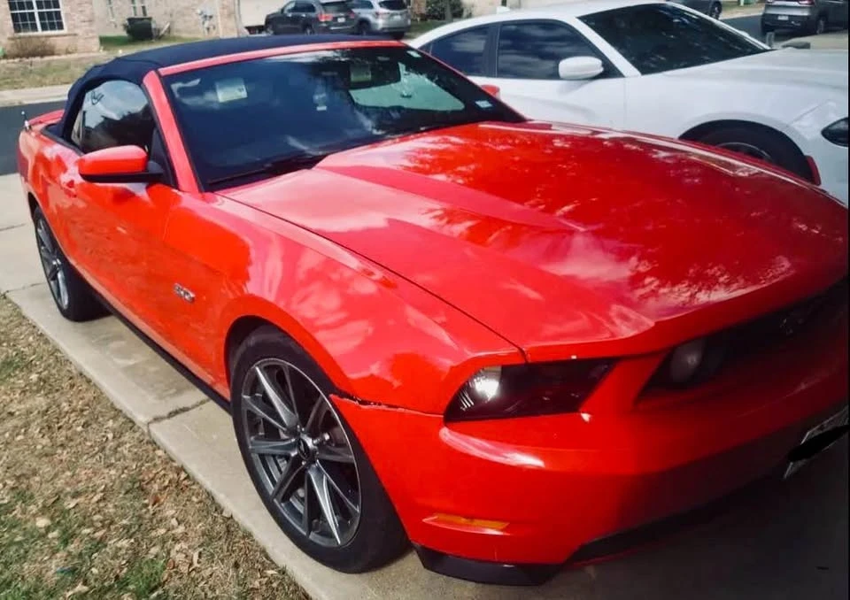 2011 Ford S197 Mustang - Image 11 of 12