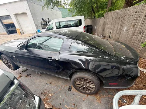 2011 Ford Mustang LX Coupe