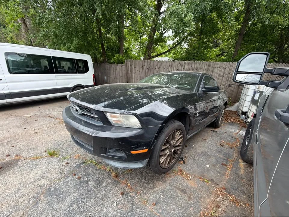 2011 Ford S197 Mustang - Image 4 of 10