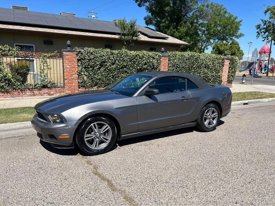 2011 Ford S197 Mustang - Image 7 of 14