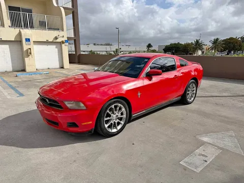 2011 Ford Mustang Premium Coupe