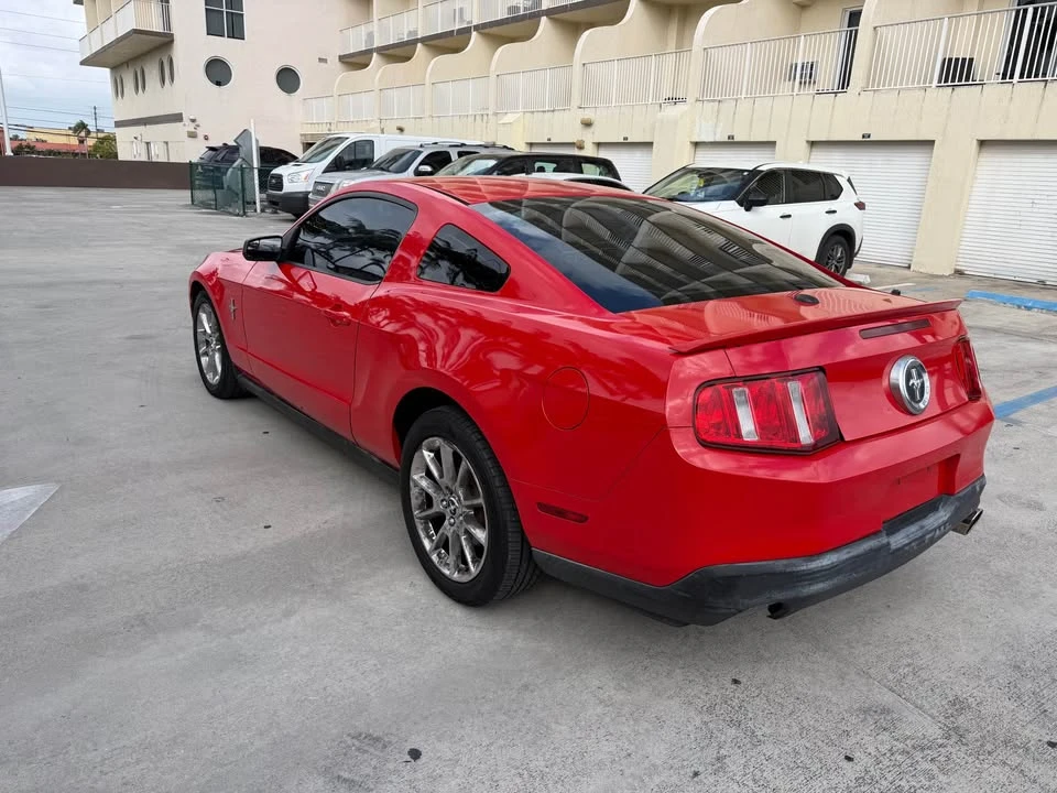2011 Ford S197 Mustang - Image 6 of 15