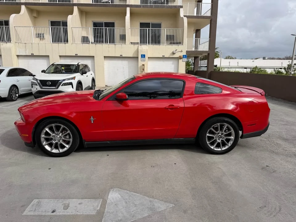 2011 Ford S197 Mustang - Image 4 of 15