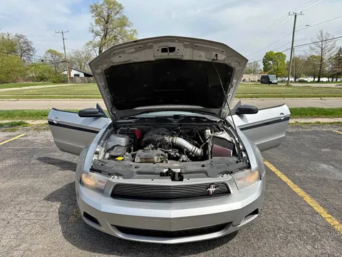 2011 Ford Mustang Premium Coupe