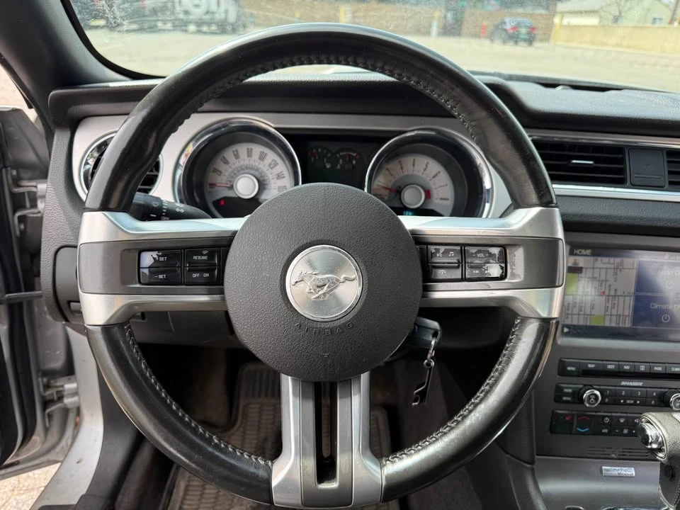 2011 Ford S197 Mustang - Image 14 of 17