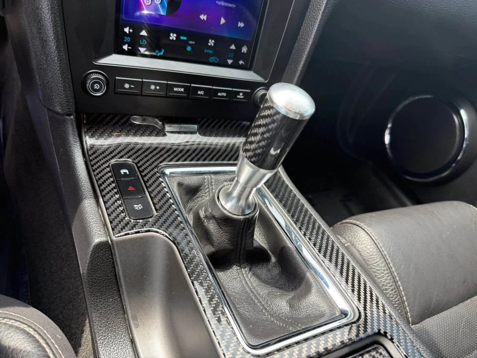 2011 Ford S197 Mustang - Image 13 of 17