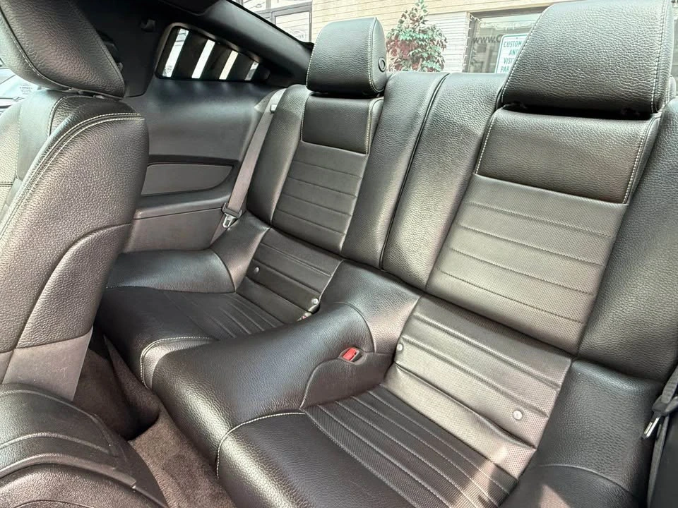 2011 Ford S197 Mustang - Image 15 of 17