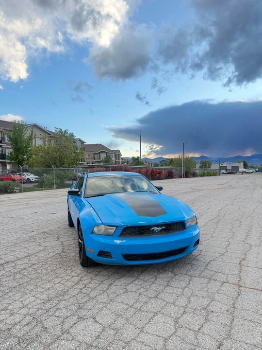 2011 Ford S197 Mustang - Image 2 of 14