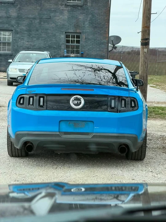 2011 Ford S197 Mustang - Image 8 of 9