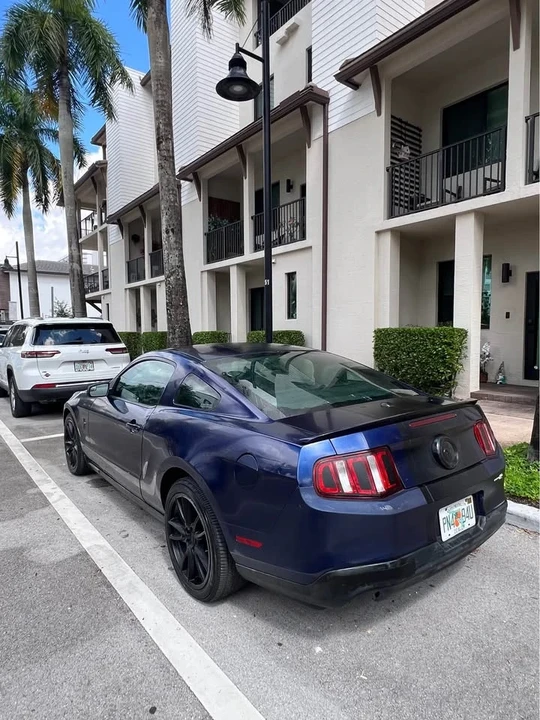 2011 Ford S197 Mustang - Image 6 of 12