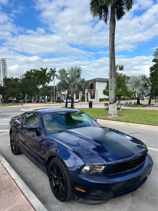 2011 Ford S197 Mustang - Image 11 of 12