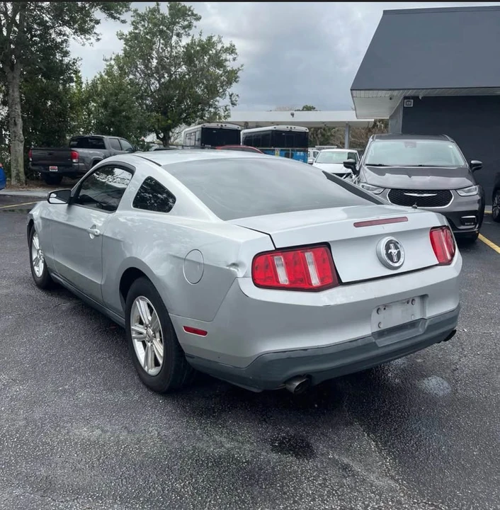 2011 Ford S197 Mustang - Image 3 of 6