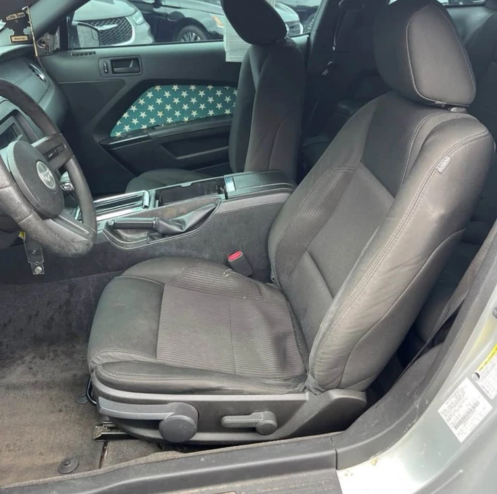 2011 Ford S197 Mustang - Image 6 of 6