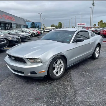2011 Ford Mustang V6 Coupe