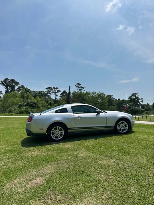 2011 Ford S197 Mustang - Image 7 of 9