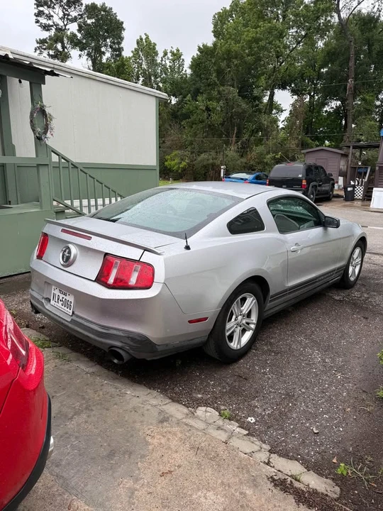 2011 Ford S197 Mustang - Image 3 of 9
