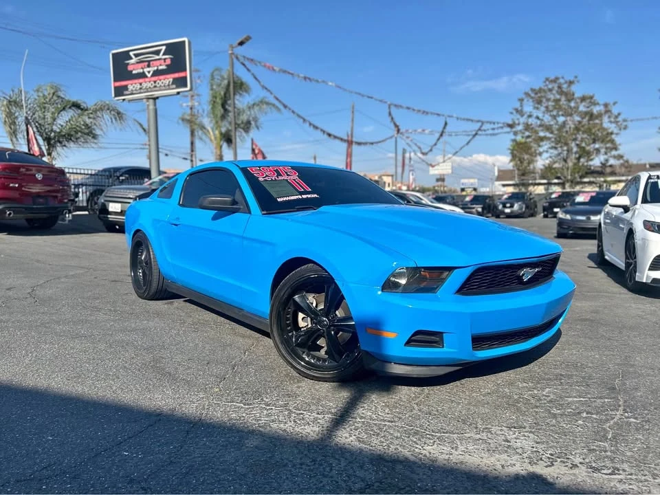 2011 Ford S197 Mustang - Image 2 of 13