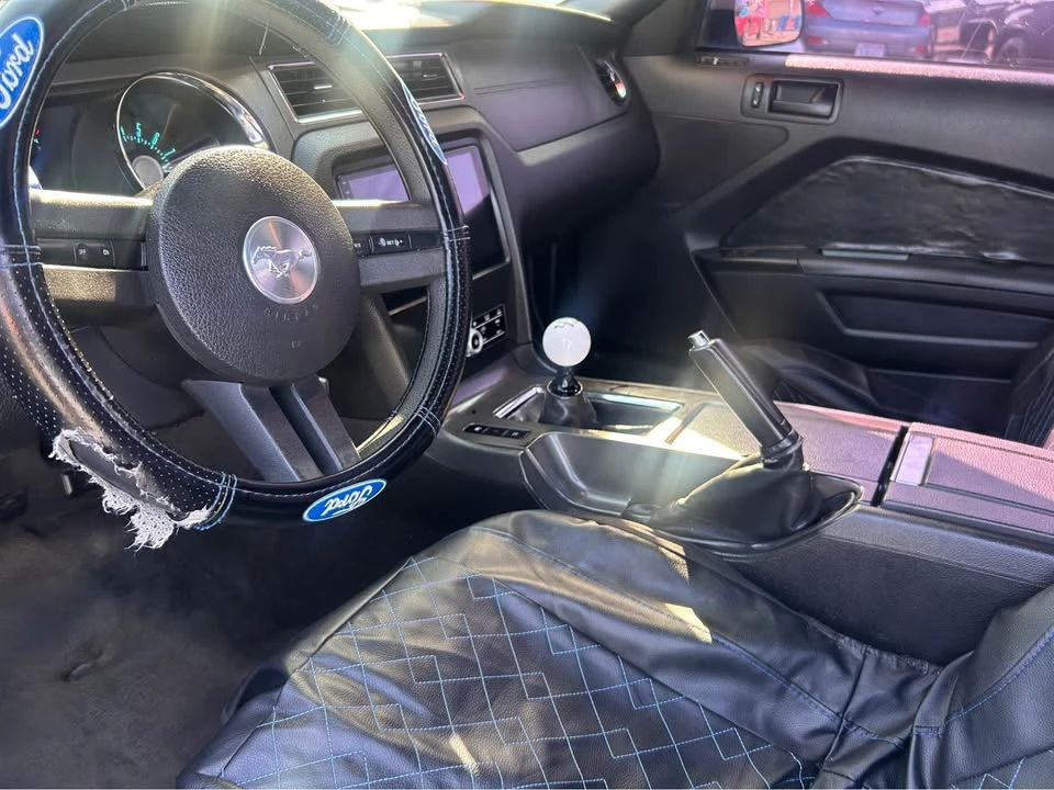 2011 Ford S197 Mustang - Image 11 of 13