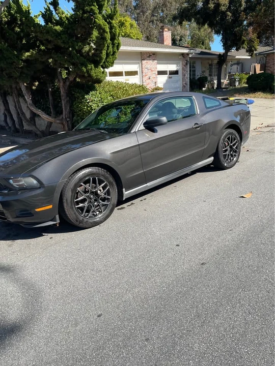 2011 Ford S197 Mustang - Image 4 of 11