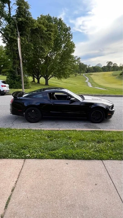 2011 Ford S197 Mustang - Image 4 of 14